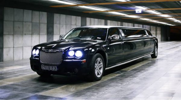 Bentley limousine for airport transfer